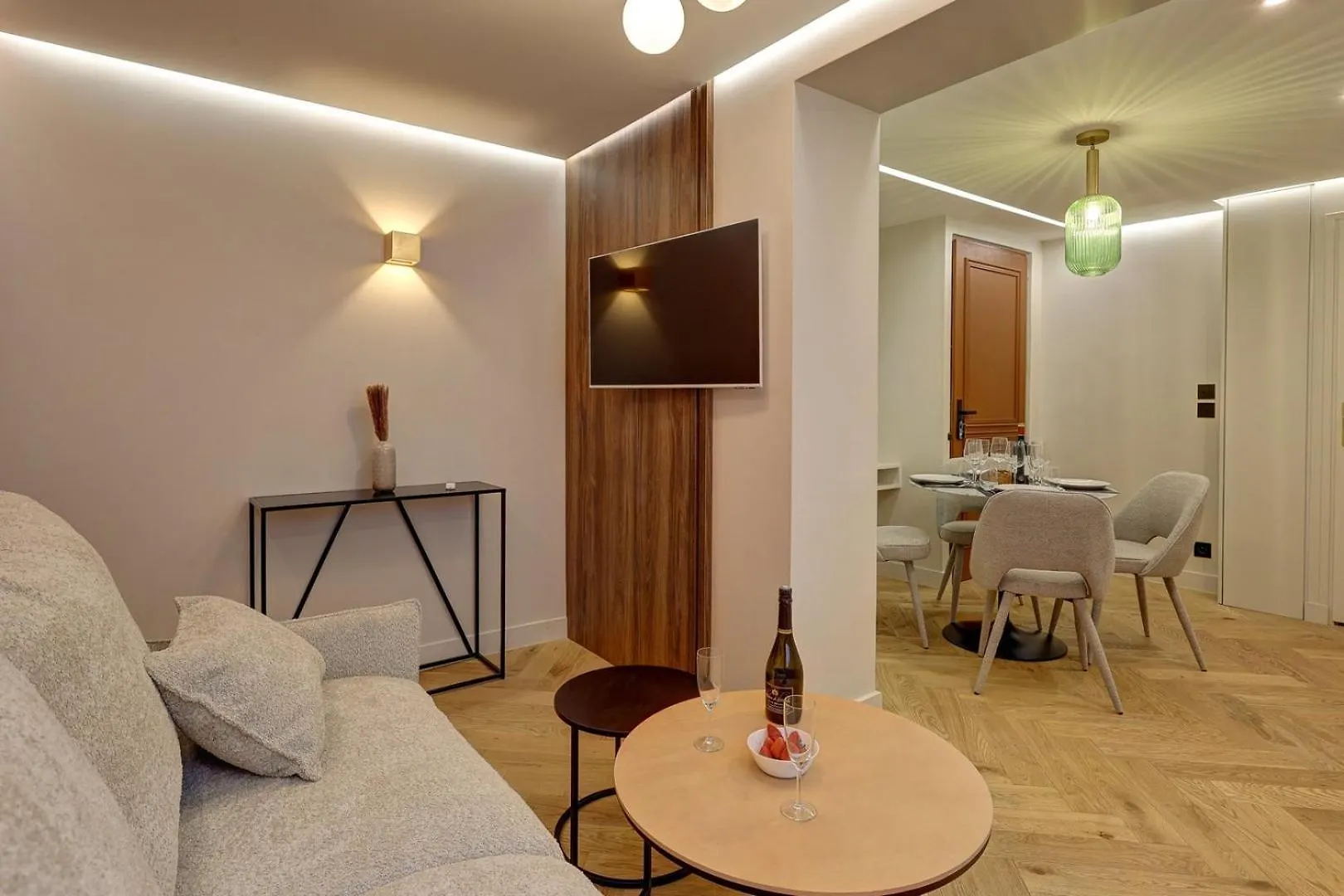 367 Suite Fondary 1 - Superb Apartment In Paris France